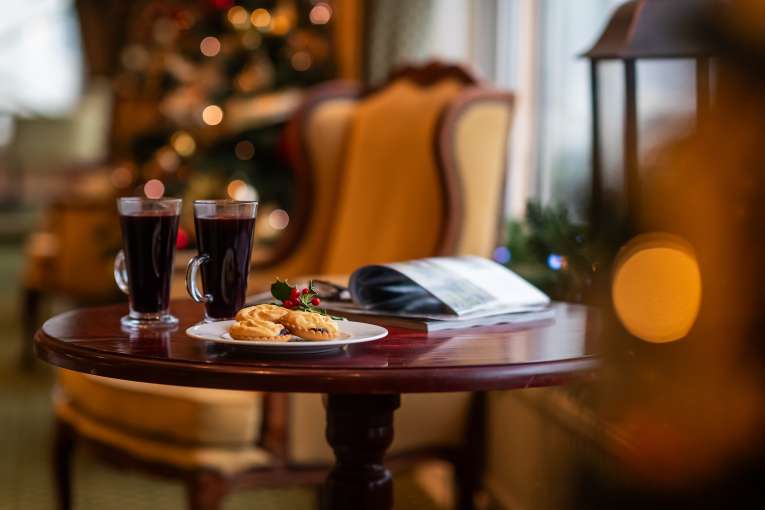 Mulled Wine and Mince Pies in Sun Lounge