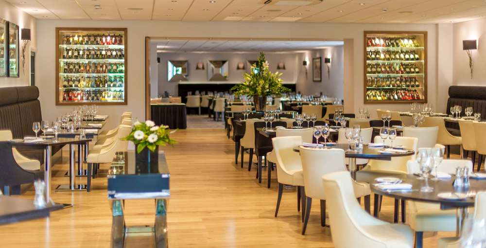 Park Hotel Seasons Brasserie Restaurant Dining Area