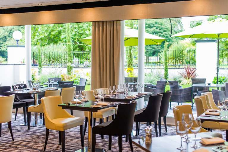 Park Hotel Restaurant Dining Area