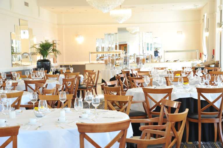 saunton sands dining room 2