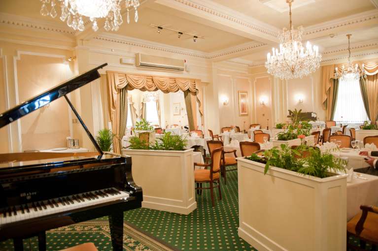 Belmont Restaurant